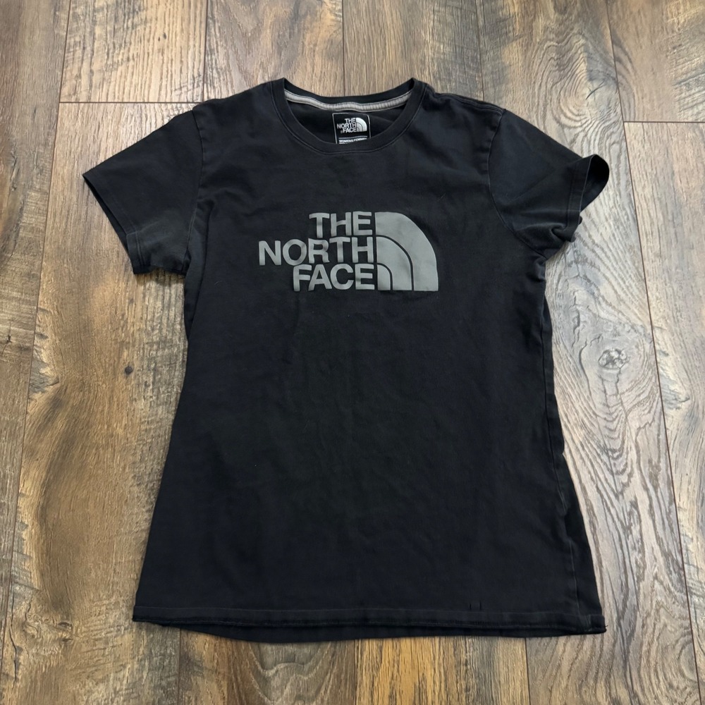 The North Face Womens Small Black Graphic Logo T-Shirt Classic‎ Fit Cotton Tee